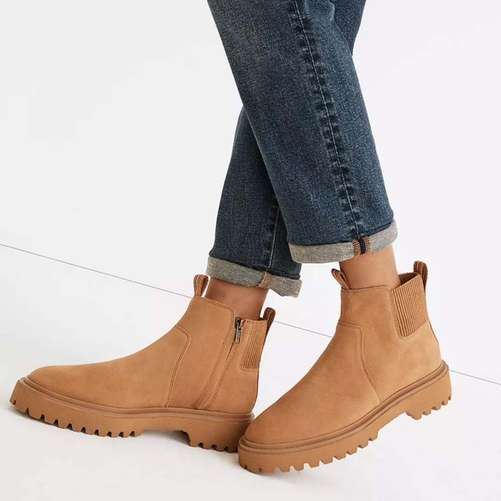 Madewell The Henry Lugsole Boot in Suede